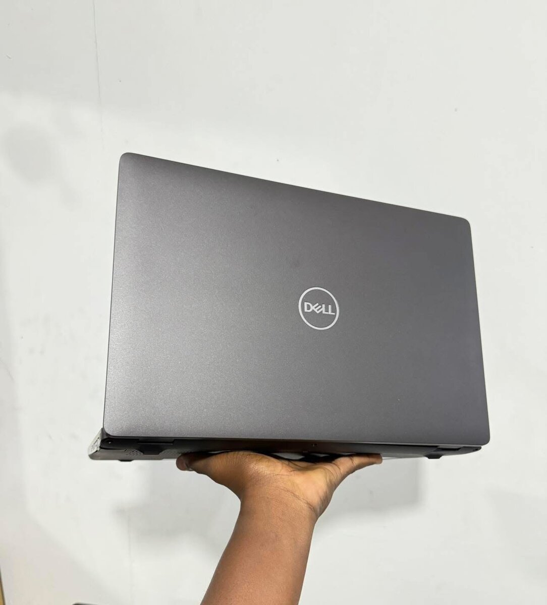 DELL LATITUDE 5500 CORE i7