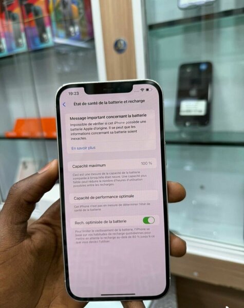 iPhone moderne blanc 64 Go