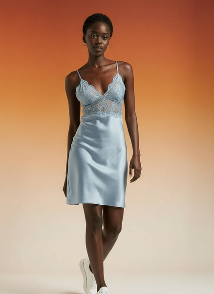 Nuisette satin dentelle bleue