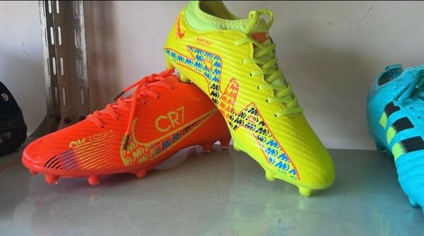 Chaussures de foot Nike CR7
