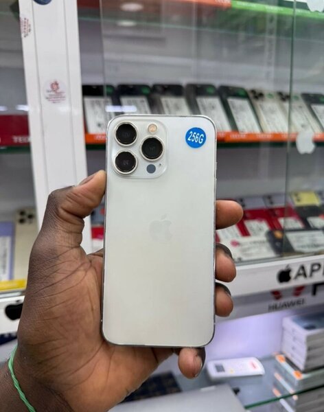 iPhone 12 Pro Max casi neuf