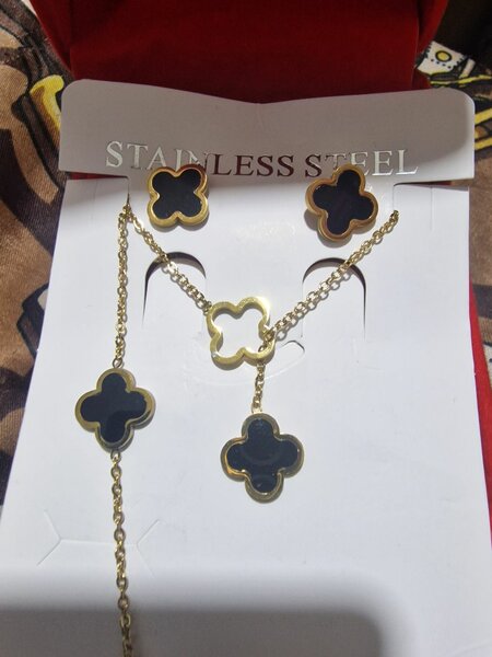 Bijoux en acier inoxydable