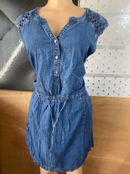 Robe élégante florale