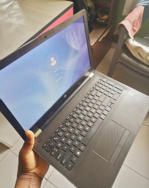 HP 15-bs0xx laptop i3  6th Gen