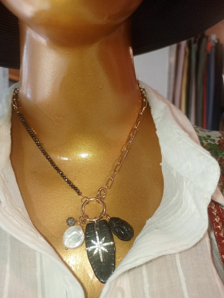 Chaîne à perles, real stone