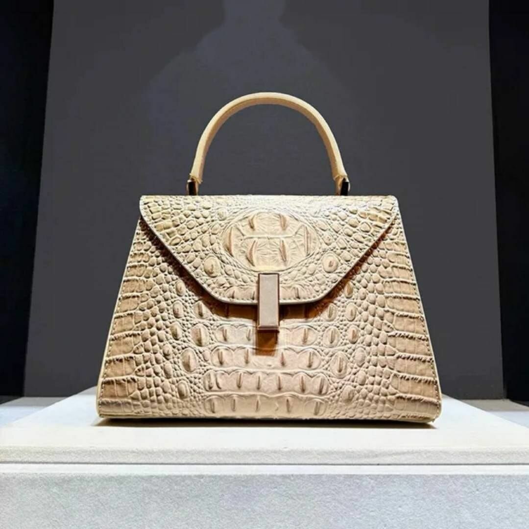 Sac à main crocodile élégant