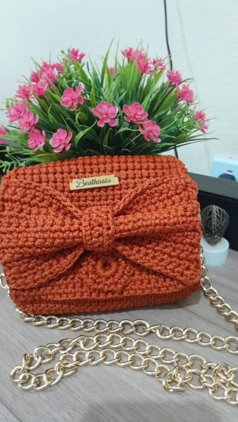 Hand woven ladies bag
