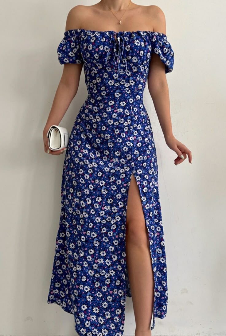 Robe fleurie épaules dénudées