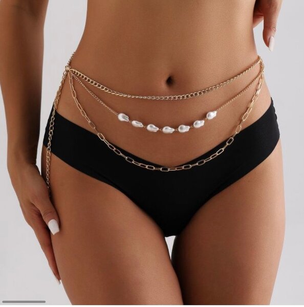 Ceinture chaîne perlée élégante