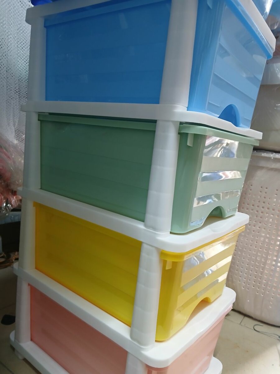 Bac de rangement coloré empilable