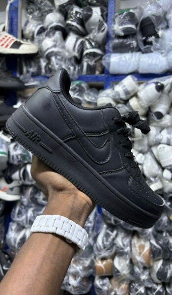 Baskets élégantes en cuir