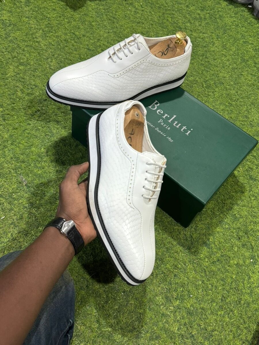 Chaussures en cuir Berluti