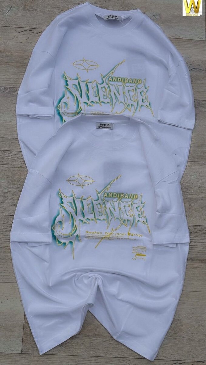 T-shirts graphiques modernes