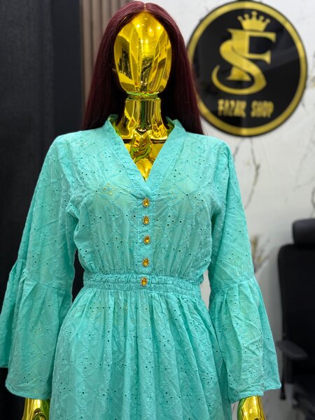 Robe Maxi Élégante en Dentelle