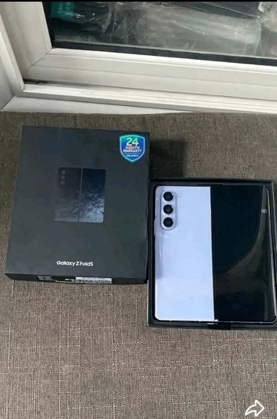 Samsung Galaxy Z Fold5