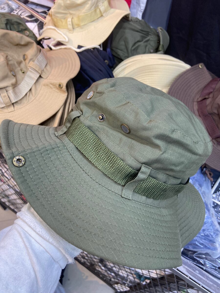 Bucket hat