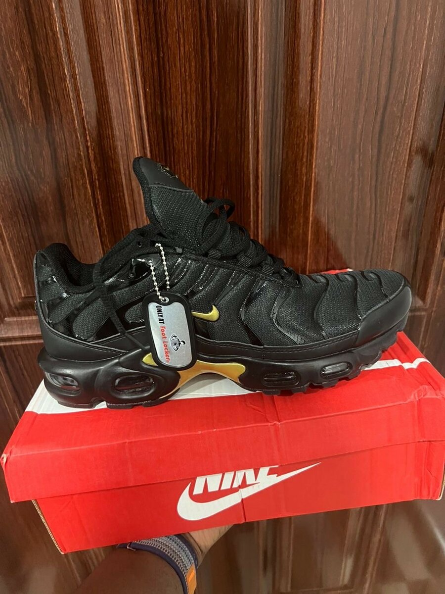 Original Nike Sneakers