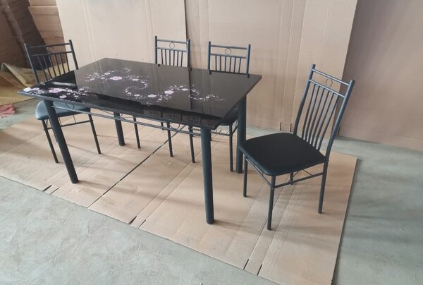 Table a manger 4 chaises