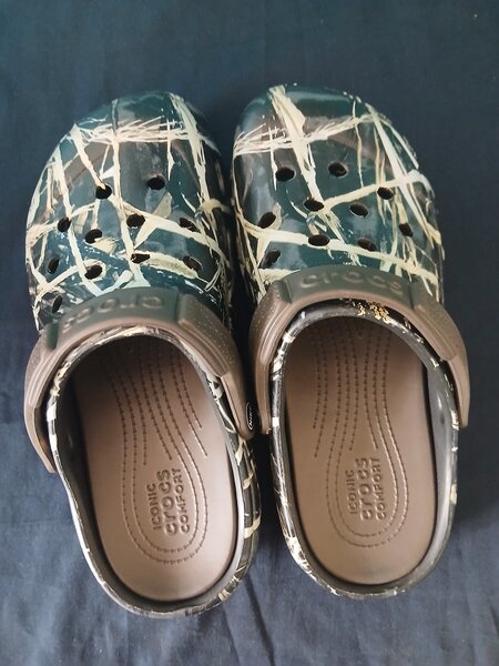 Crocs camouflage pour hommes et femmes