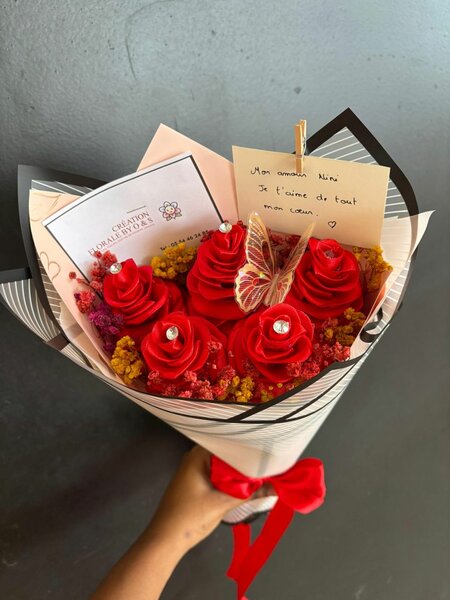 Bouquet de roses éternelles