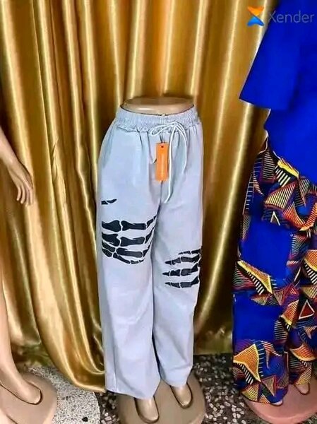 Pantalon décontracté déchiré