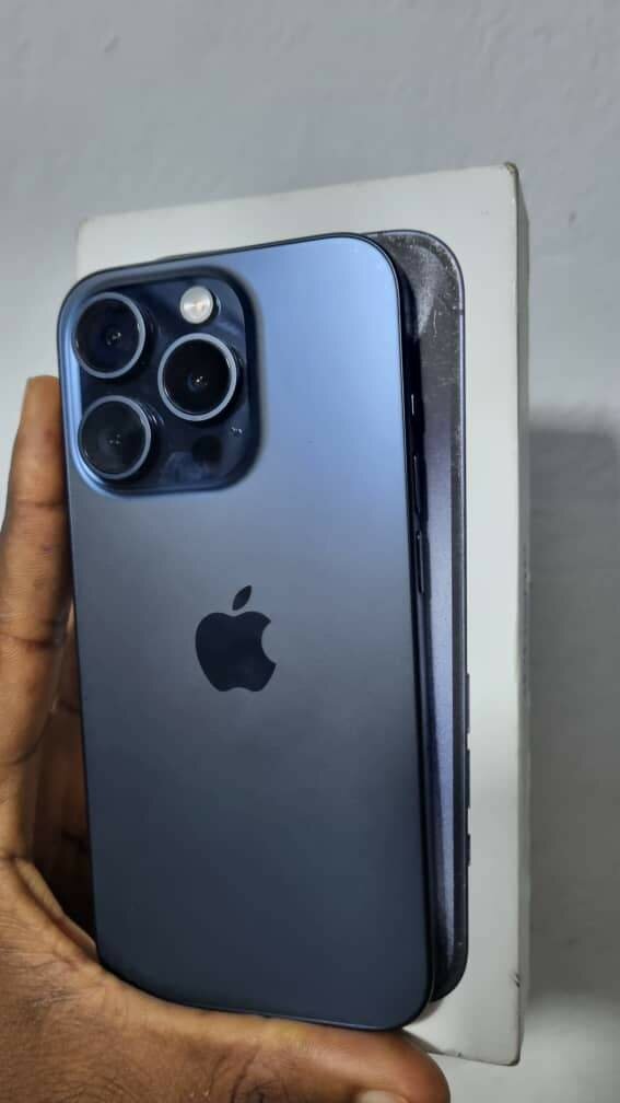 IPhone 15 pro C€
