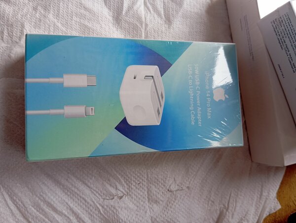Original iPhone type c charger