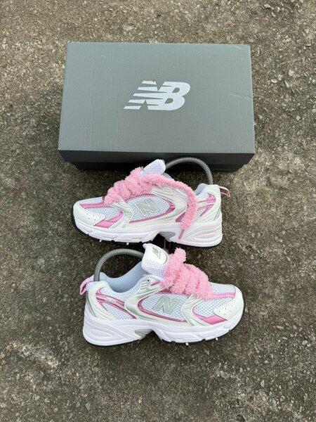 New Balance Rose