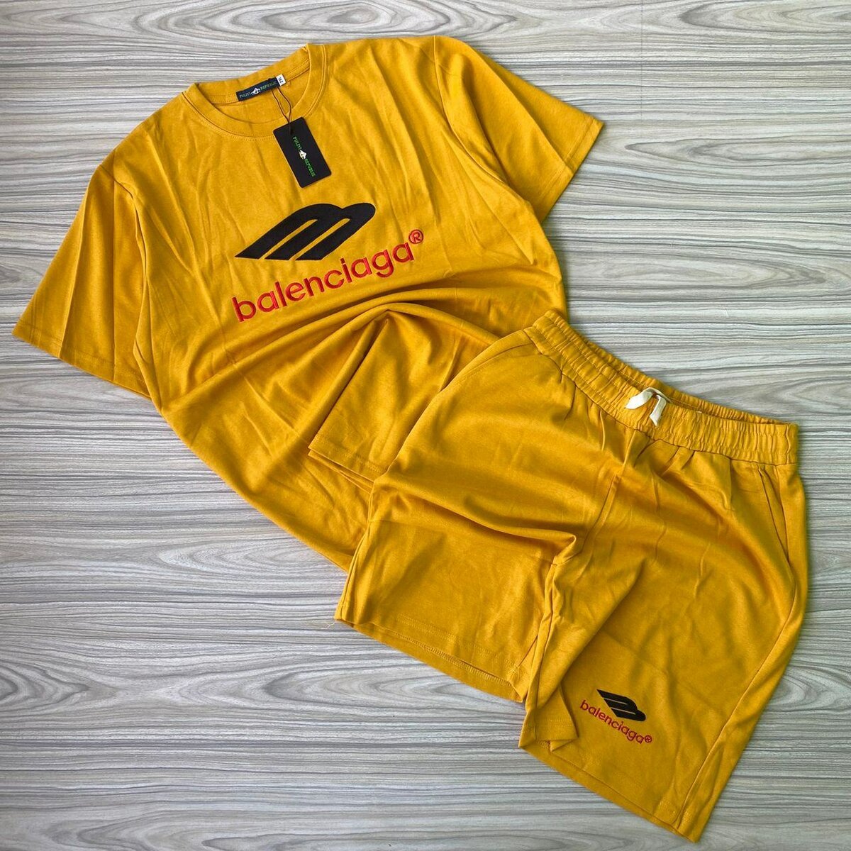 2 set top with shorts