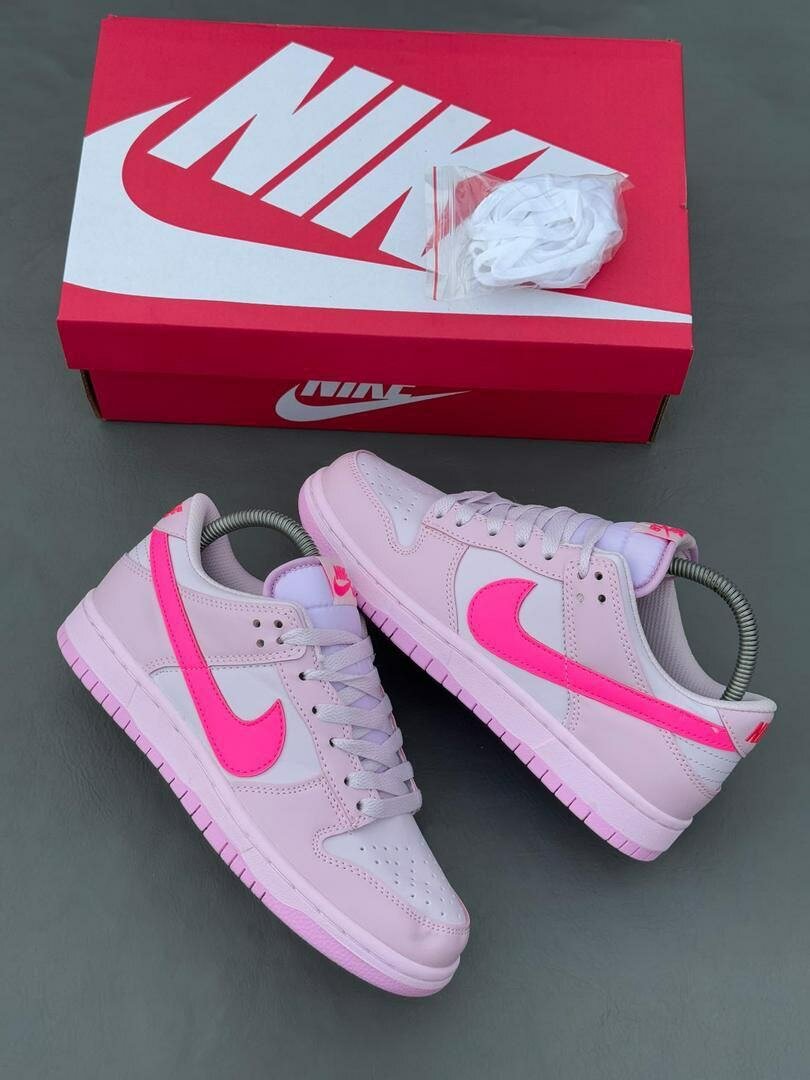 Nike sb rose