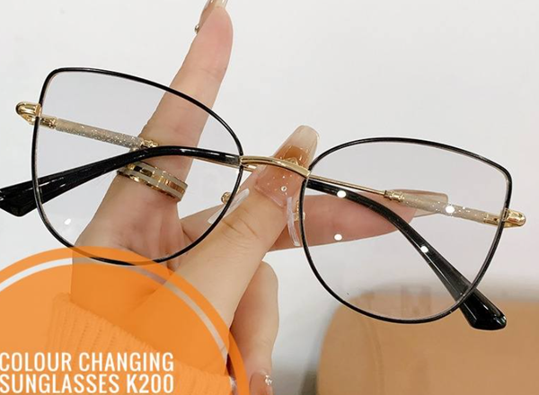 Colour changing sunglasses