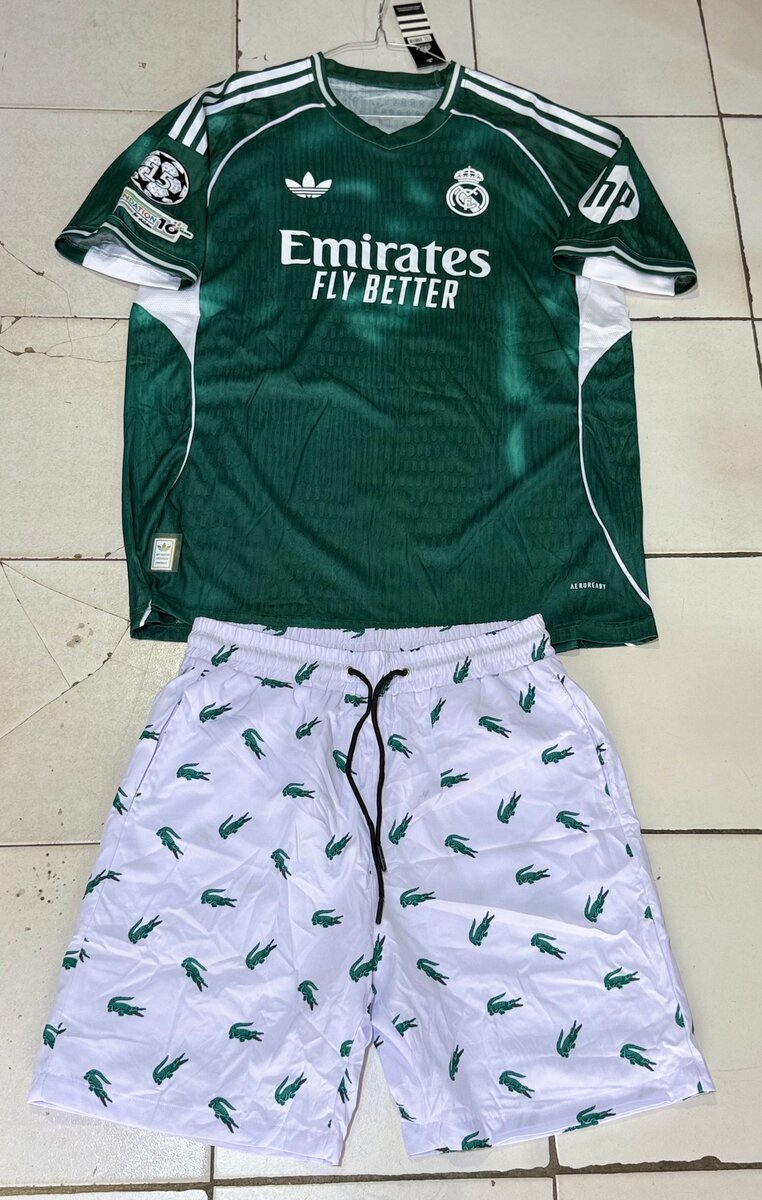 Ensemble sport décontracté