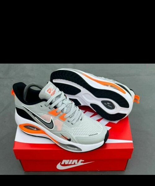 Chaussures Nike homme sport gris orange