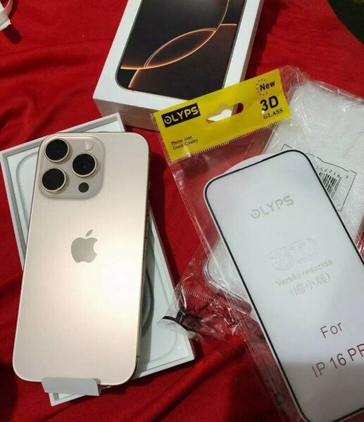 iPhone avec Verre Trempé