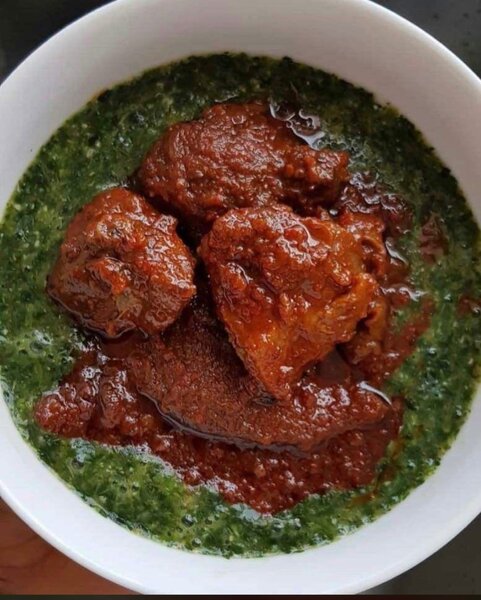 Placali anango (sauce tomate)