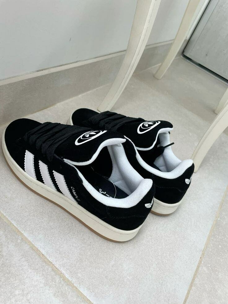 Baskets Adidas Classiques Noires