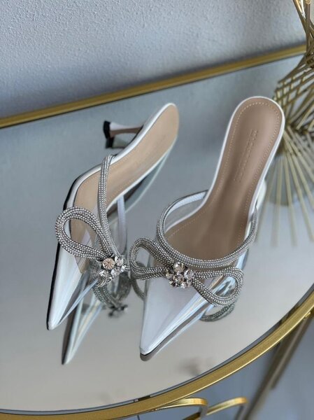 M&M heel