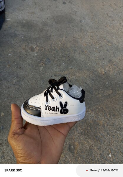 Chaussures bébé 5mois 6 mois 7mois 10mois