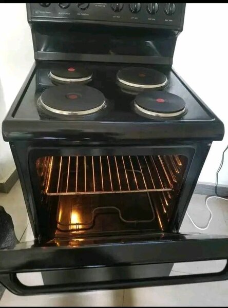 Defy model 621 four plate stove cooker