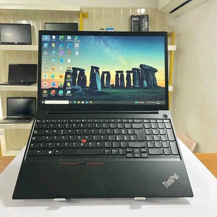 Lenovo ThinkPad E15 Ryzen 7