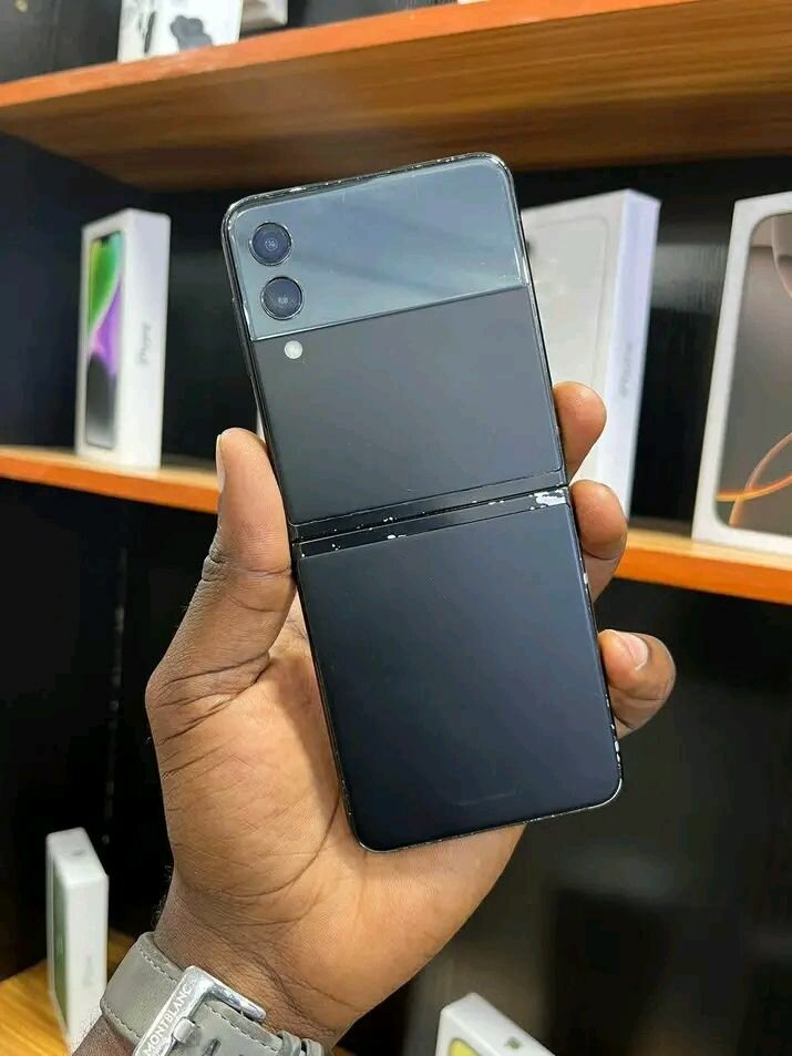 Samsung Galaxy Z Flip4 5G