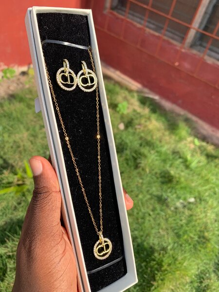 Necklace & Earring set