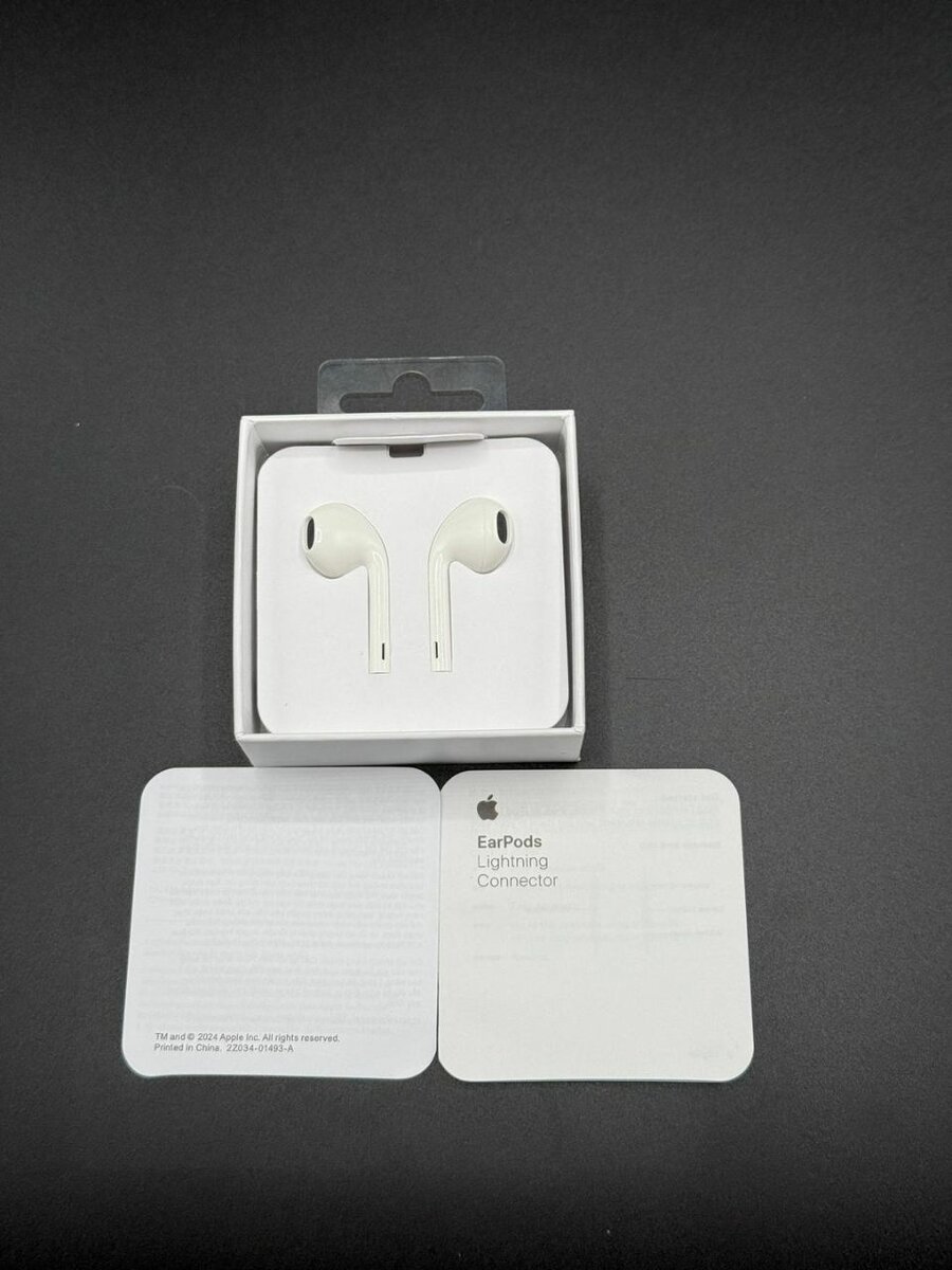 Apple Wired Air pods