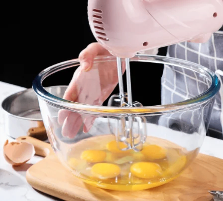 GLASS SALAD OR MIXING BOWL