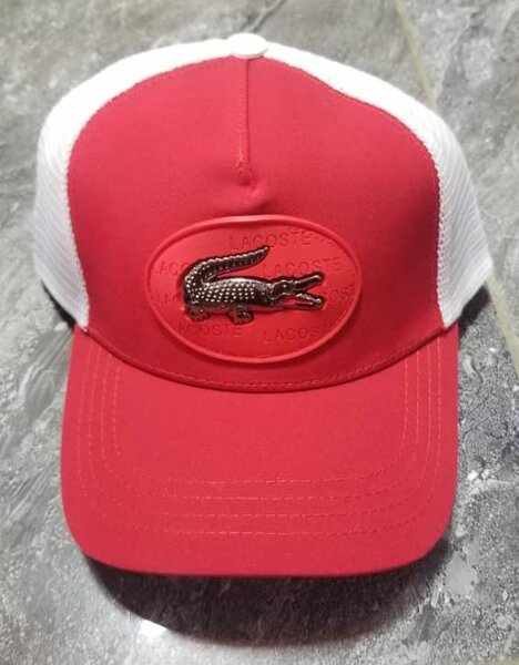 Casquettes Lacoste élégantes