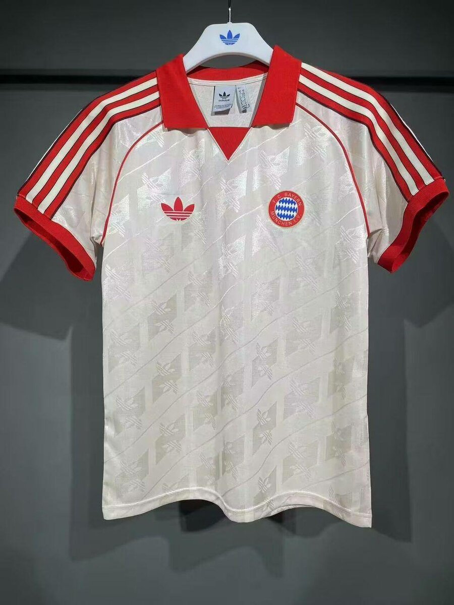 Maillot de foot vintage blanc Adidas Real Madrid