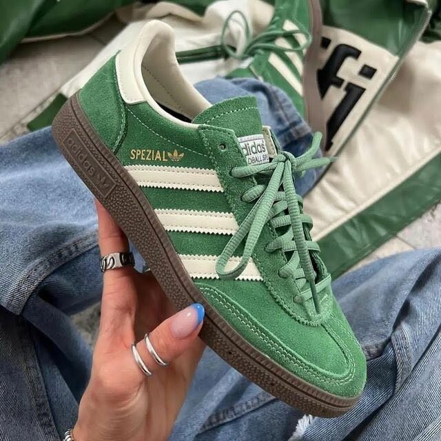 ADIDAS SPEZIAL