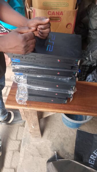 Console de jeux PS2