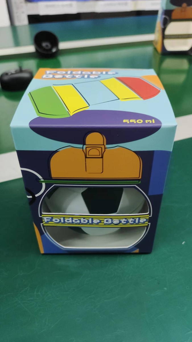 Gourde pliable design football