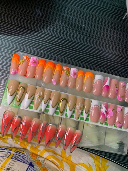 Ongles Artificiels Floraux
